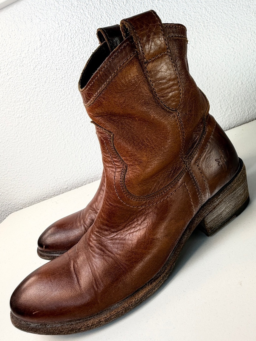 Frye Brown Leather Short Western Boots Womens 5.5 B Cowboy Ankle bootie - Picture 14 of 16